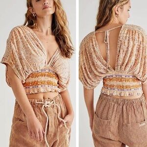 FREE PEOPLE NEXT VACATION TOP SMOCKED ELASTIC V NECK BLOUSE IVORY SZ M